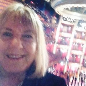 Meet your Posher, Val